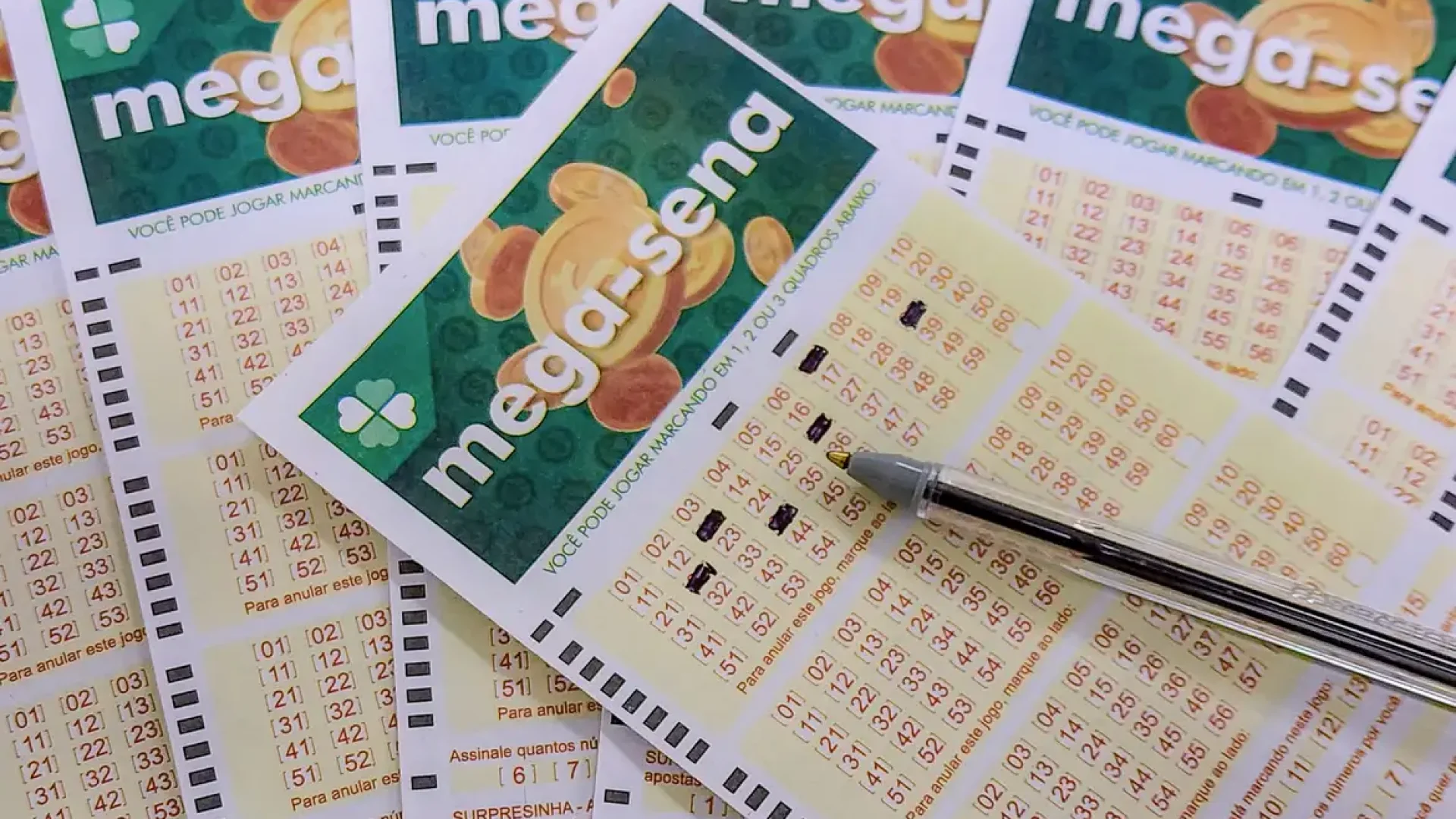 Mega-Sena R$ 45 milhões em jogo após prêmio acumular