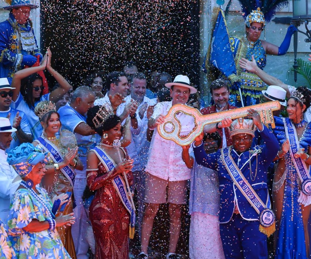 Ao Rei Momo, a chave da cidade: Rio já está sob comando da Corte Real